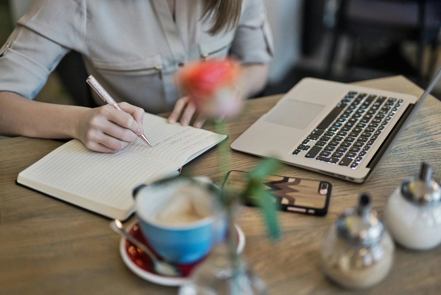 Countea Applications vous accompagne à chaque étape, de la conception à l'exploitation de votre boutique en ligne.