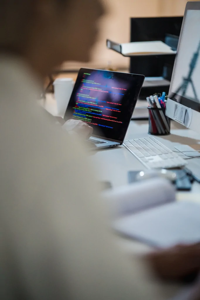 Maintenance continue et hébergement sécurisé des solutions Countea Applications